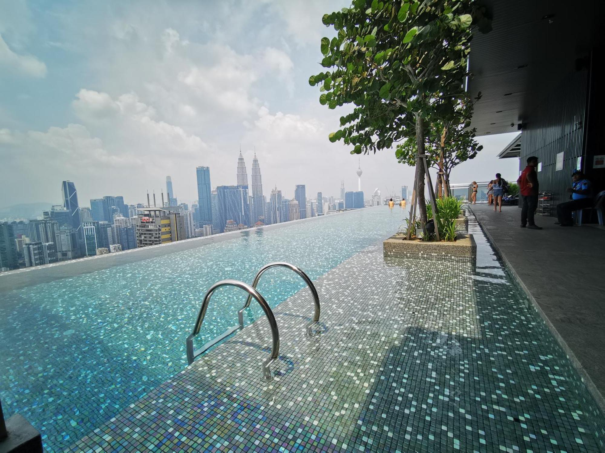 Expressionz Designer Suites Host By Aurora Premium Stay Kuala Lumpur Exterior foto